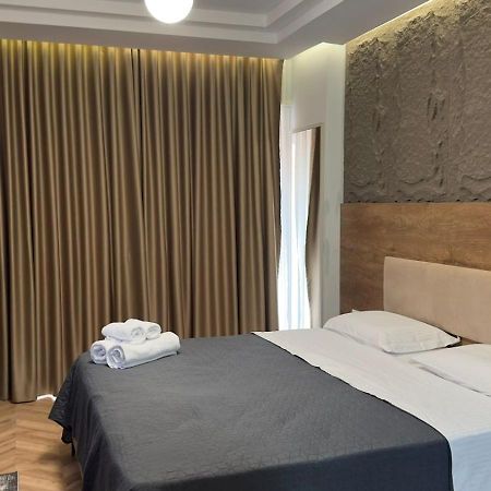 Your Apart Hotel Tirana Extérieur photo