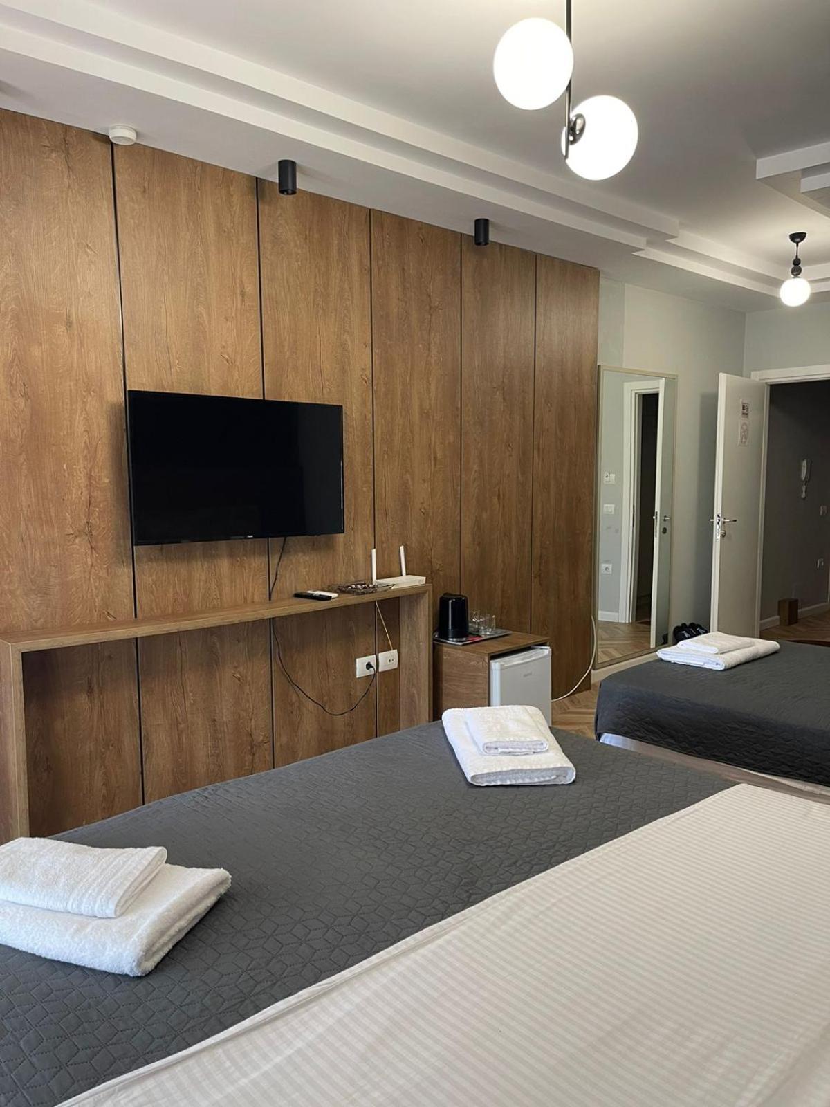 Your Apart Hotel Tirana Extérieur photo